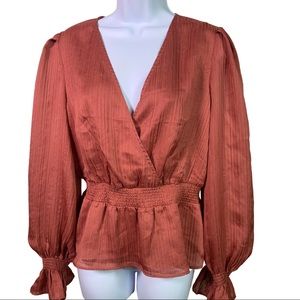 ✨DONATED✨Express Blouse size M